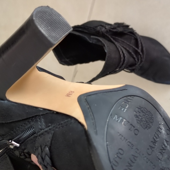 Vince Camuto Cyndia Almond Toe Black Leather Suede Braided Tassel Ankle Boots 8 - Picture 5 of 9